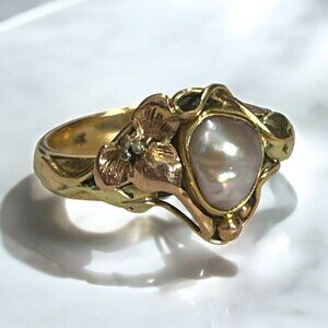 Size 7.25 14k Yellow and Rose Gold Fresh Water Pearl Floral Design Ring